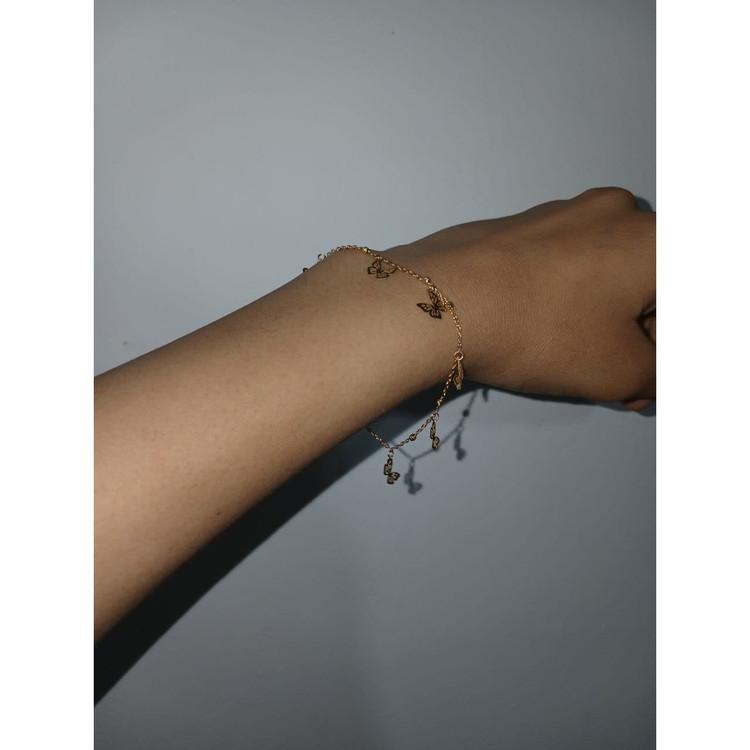 دستبند طلا پروانه ای وزن 1/500 کم اجرت